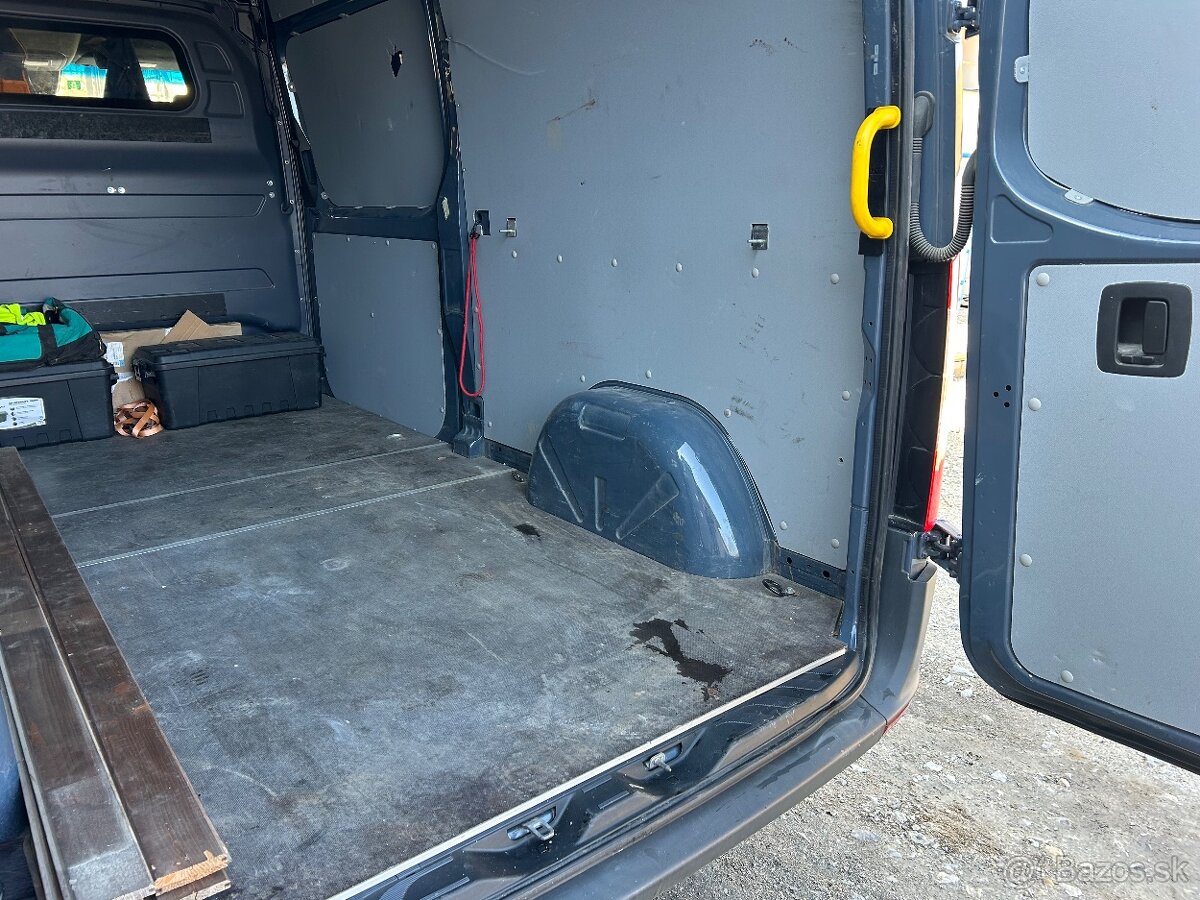 Predám Mercedes sprinter 314 cdi L2h2 - 7