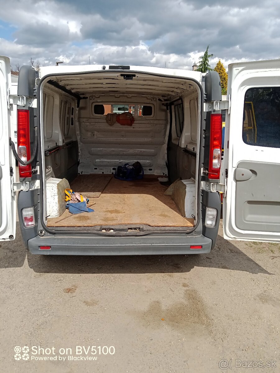 Renault Trafic - 7