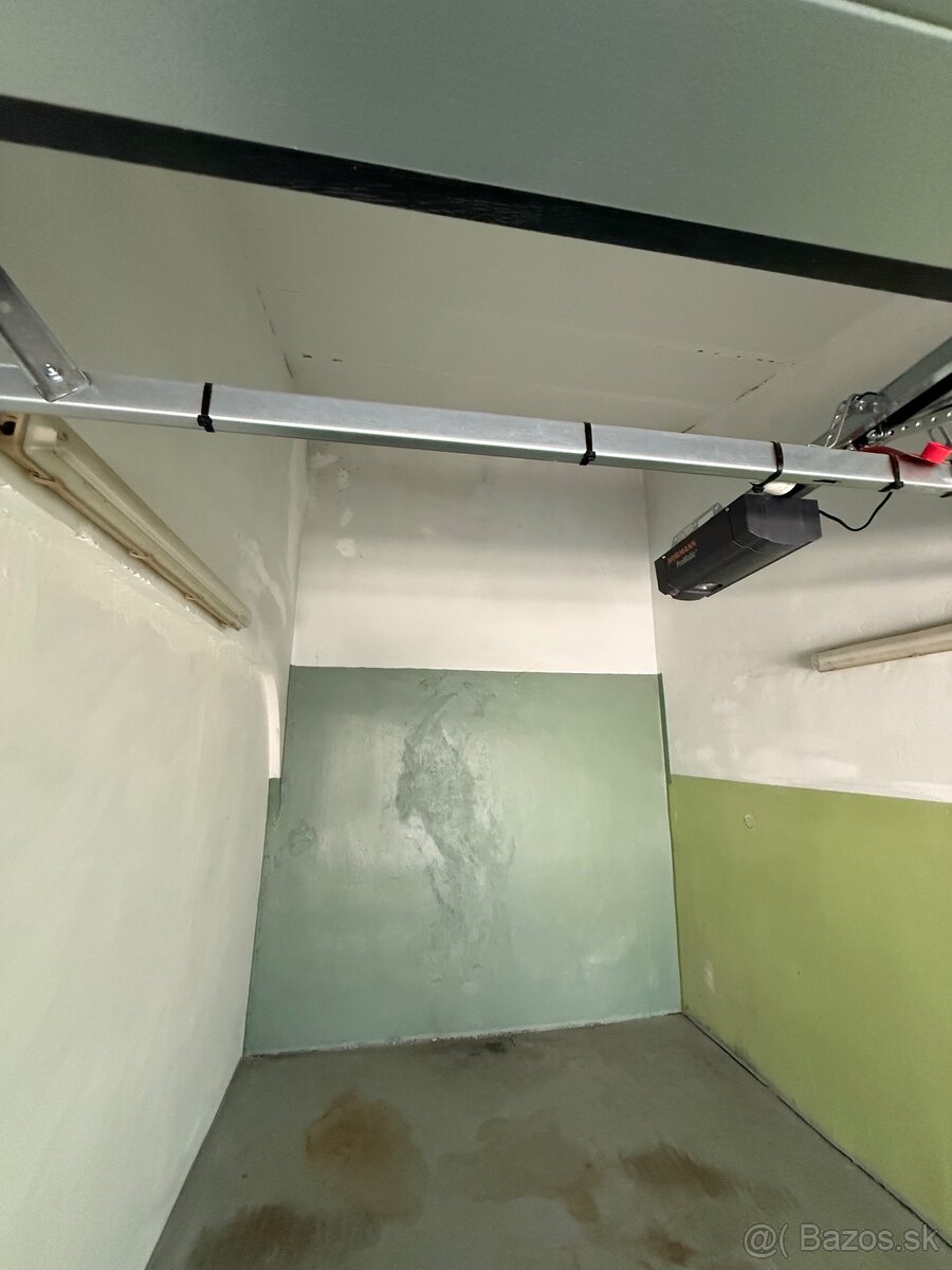 Predam garaz na ulici Eisnerova 33 Devinska Nova Ves - 7