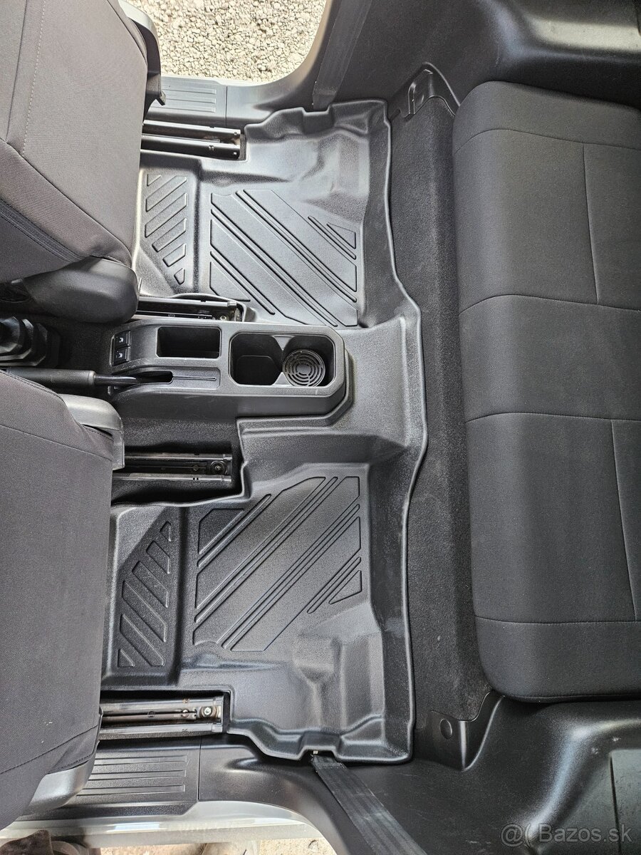 Suzuki Jimny - gumové koberce, vaničky - 7