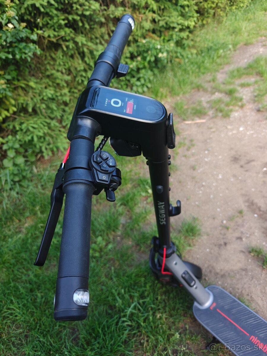Elektrická kolobežka Segway - 7