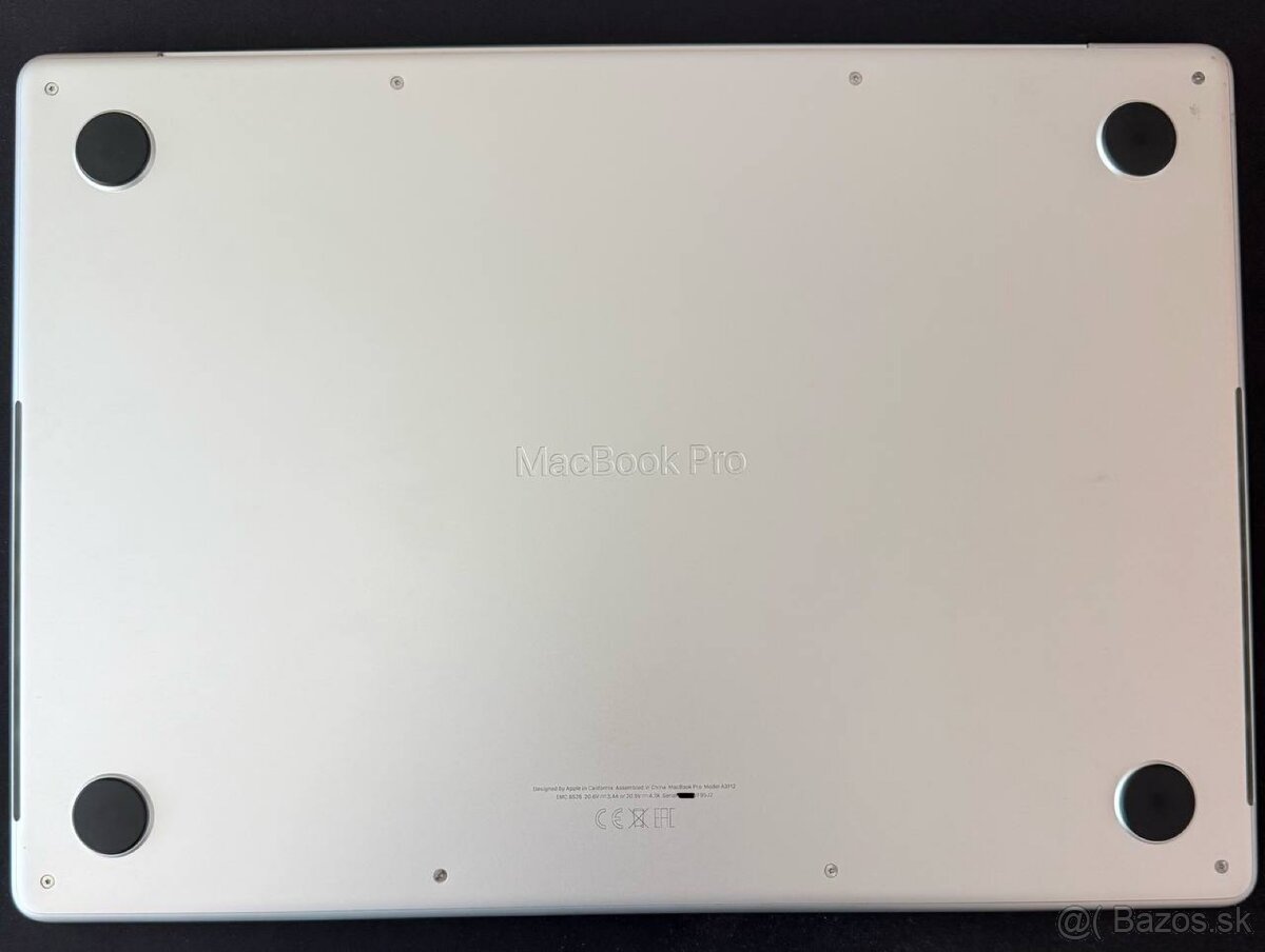 MacBook Pro 14" M4 • 24GB RAM • 512GB SSD • Silver - 7