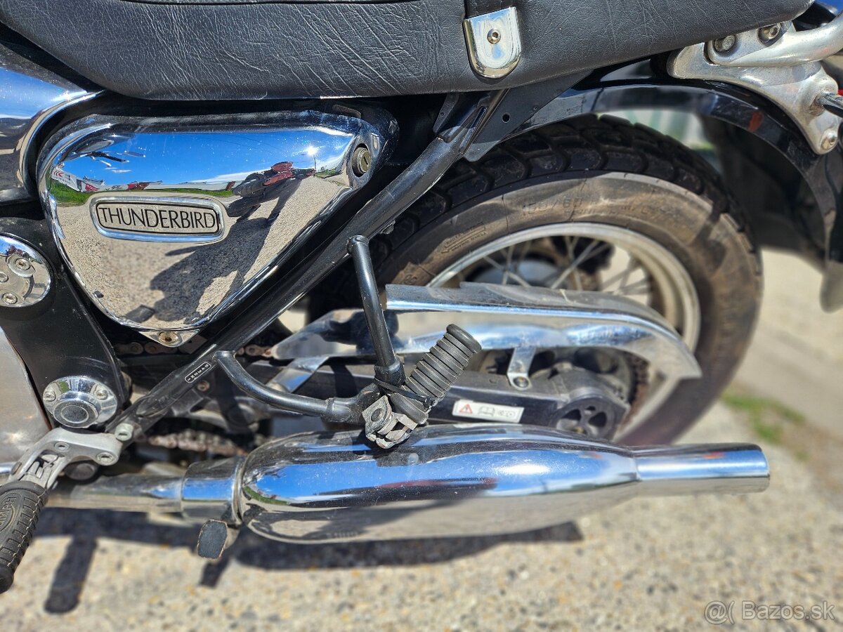 Triumph Thunderbird 900 - 7