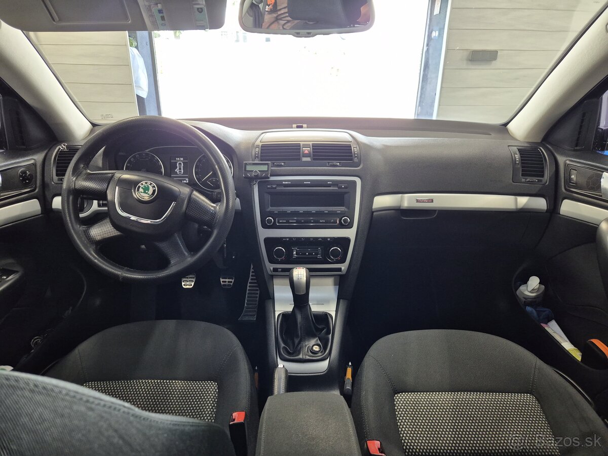 Škoda Octavia Scout - 7
