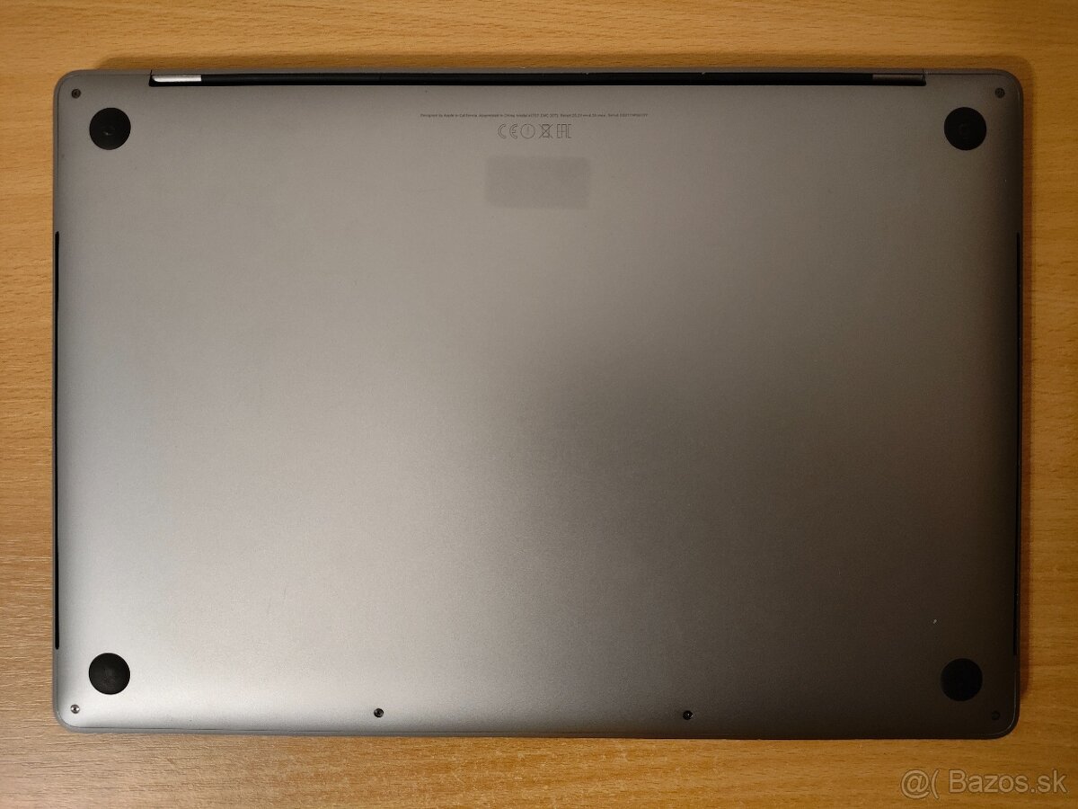 MacBook Pro 15 2017 | i7 • 16GB • 256GB 💶 - 7