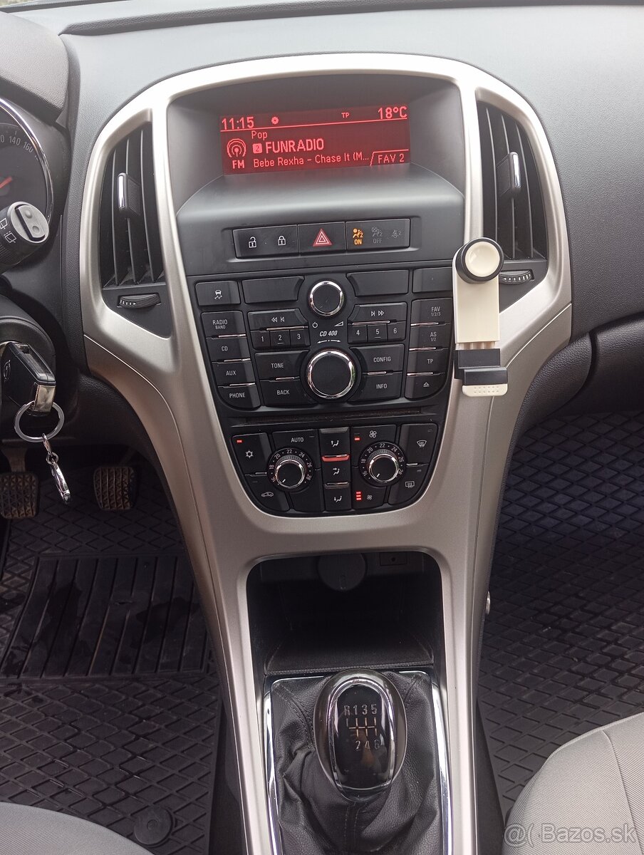 Opel Astra SPORTS TOURER - 7