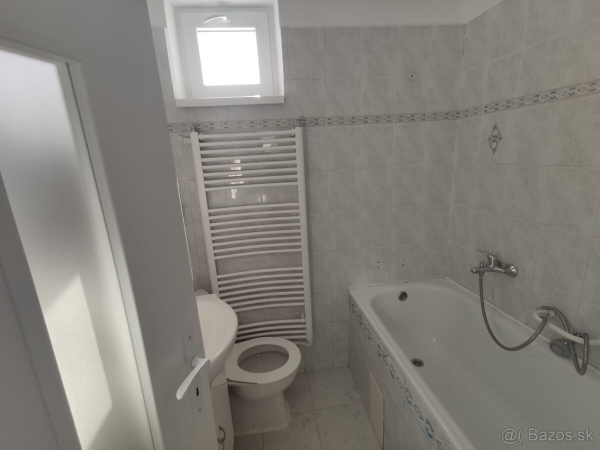 REZERVOVANÉ Rodinný dom - Dolná Krupá - Nová cena - 7