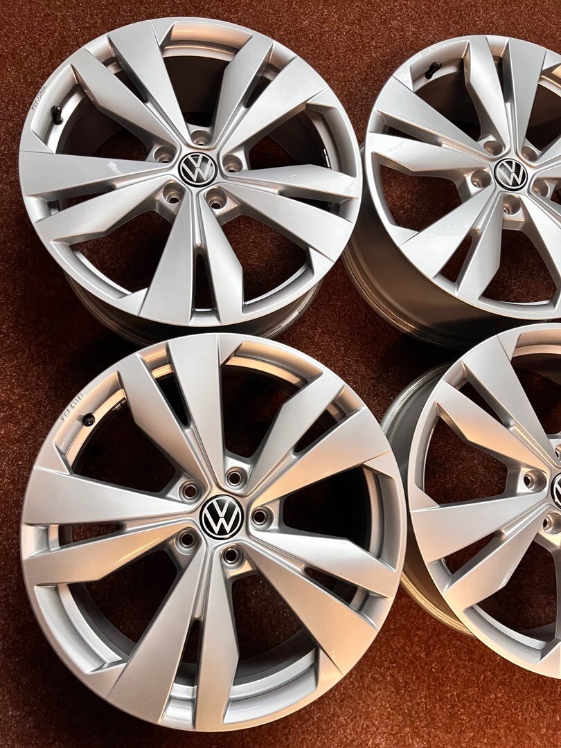 5x112 R19 VW ID3 ID4 originál hliníkové disky - ET 50 - TOP - 7