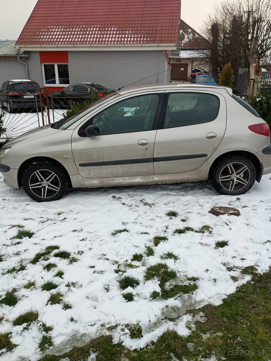 Peugeot 206 - 7