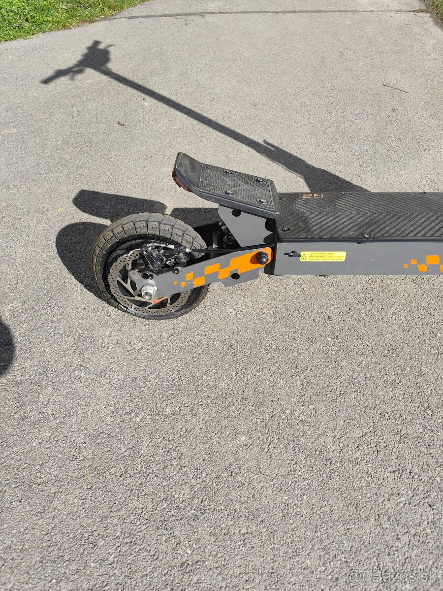 Kukirin G2 elektrická kolobežka - 7