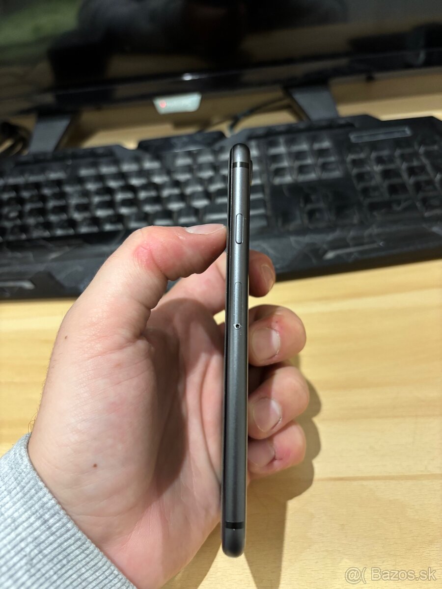 Apple IPhone 8 64 GB Space Grey - 7