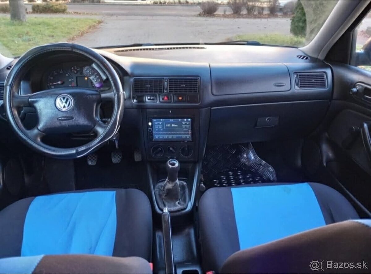 Volkswagen Golf 4 1.6 74KW - 7