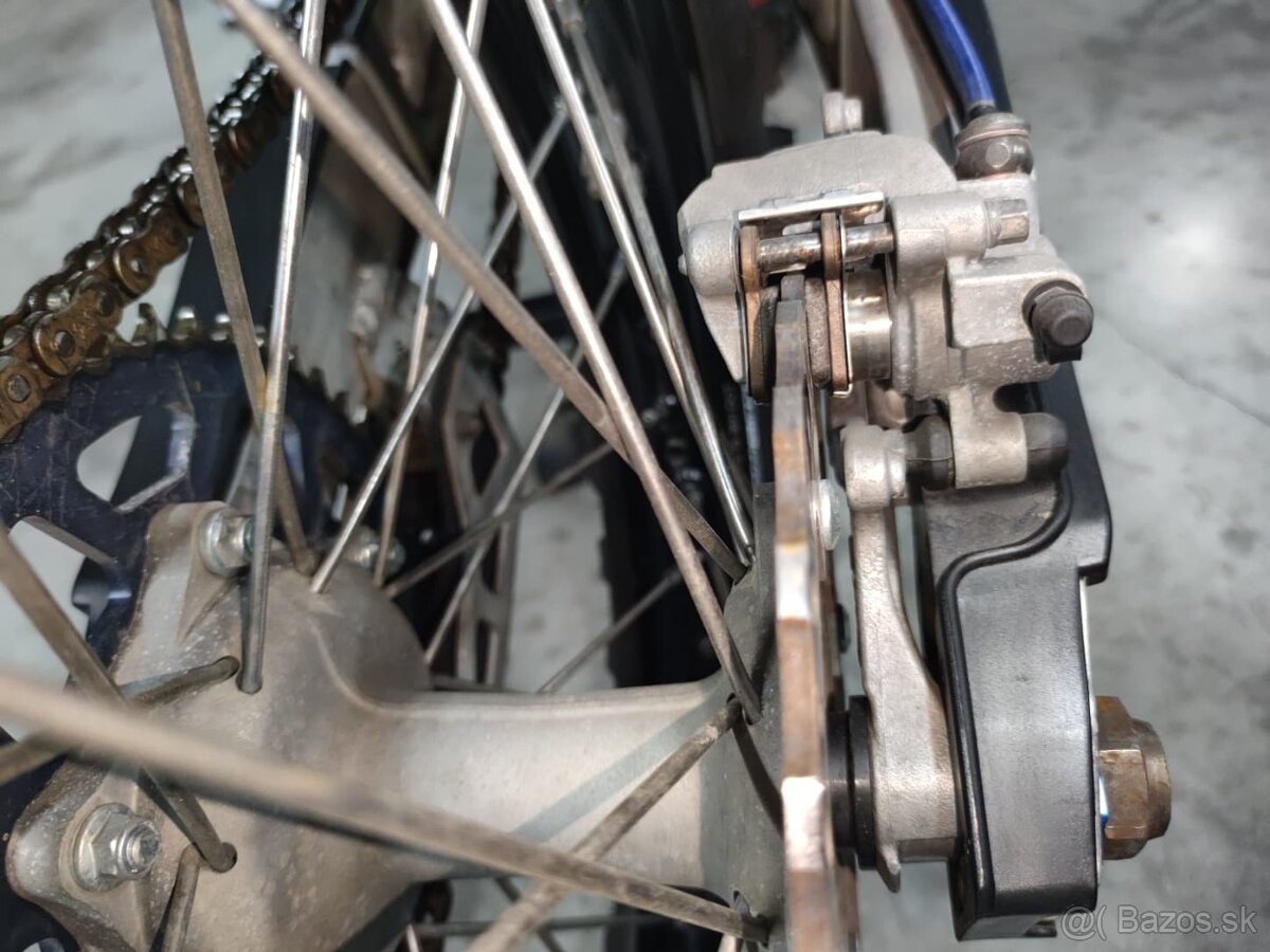 Suzuki RM-Z 450 vstrek - 7