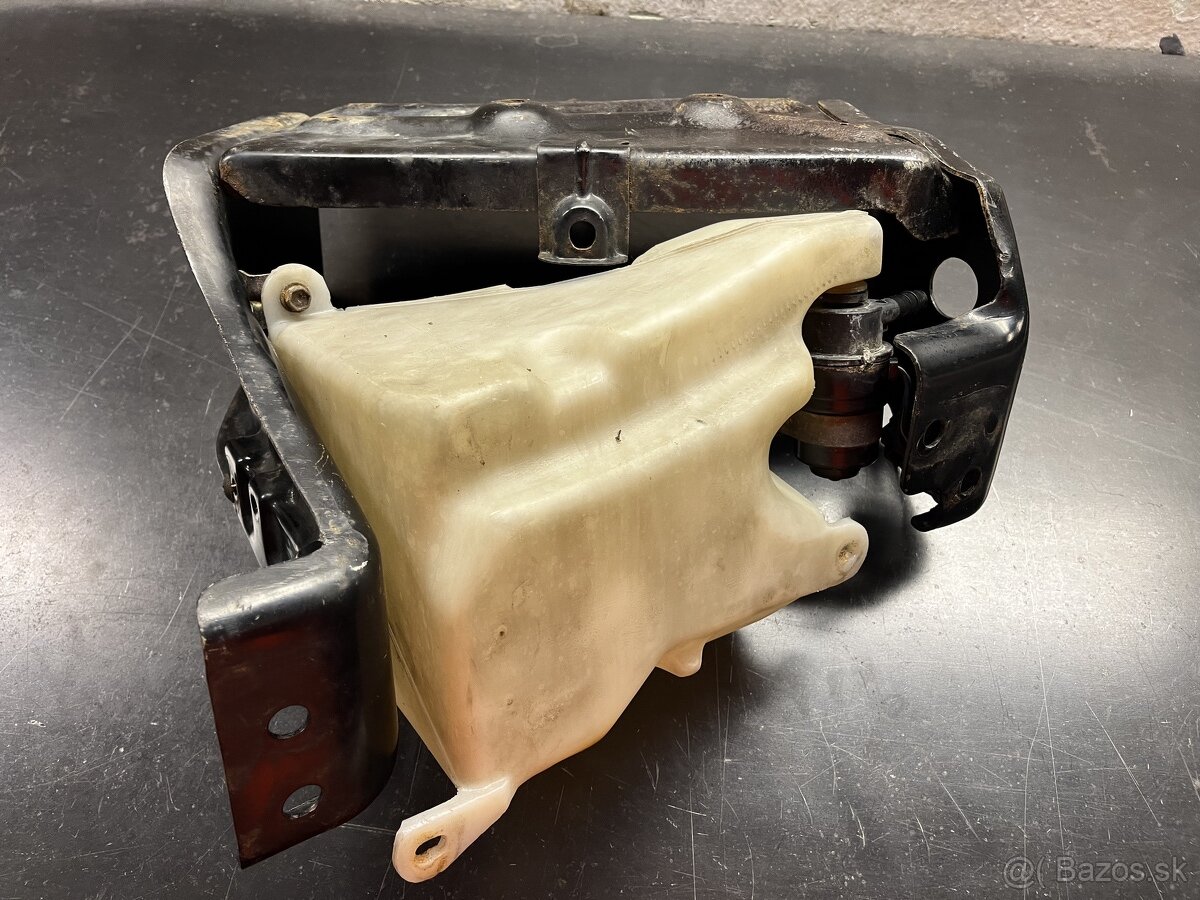 pajero 1 držiak akumulátora - 7