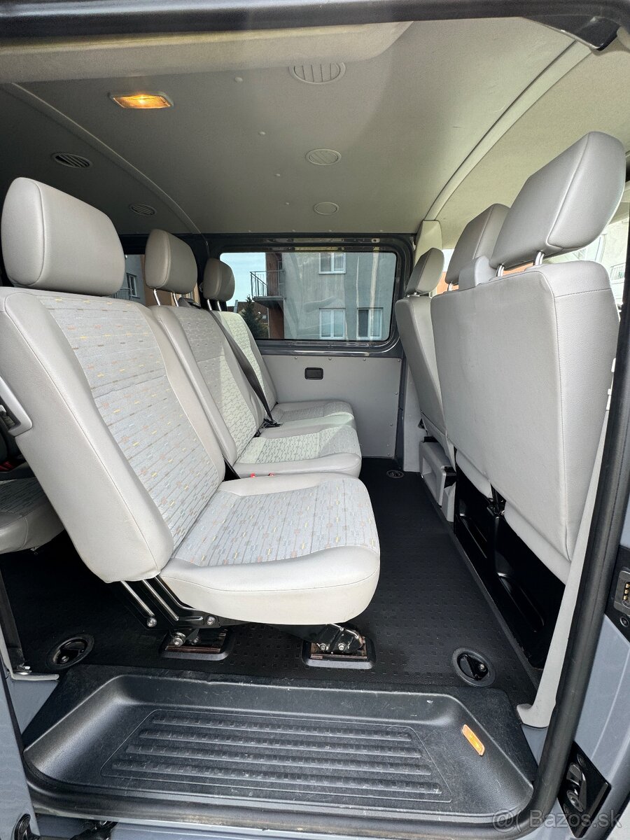 Volkswagen Transporter T5 Kombi - 7