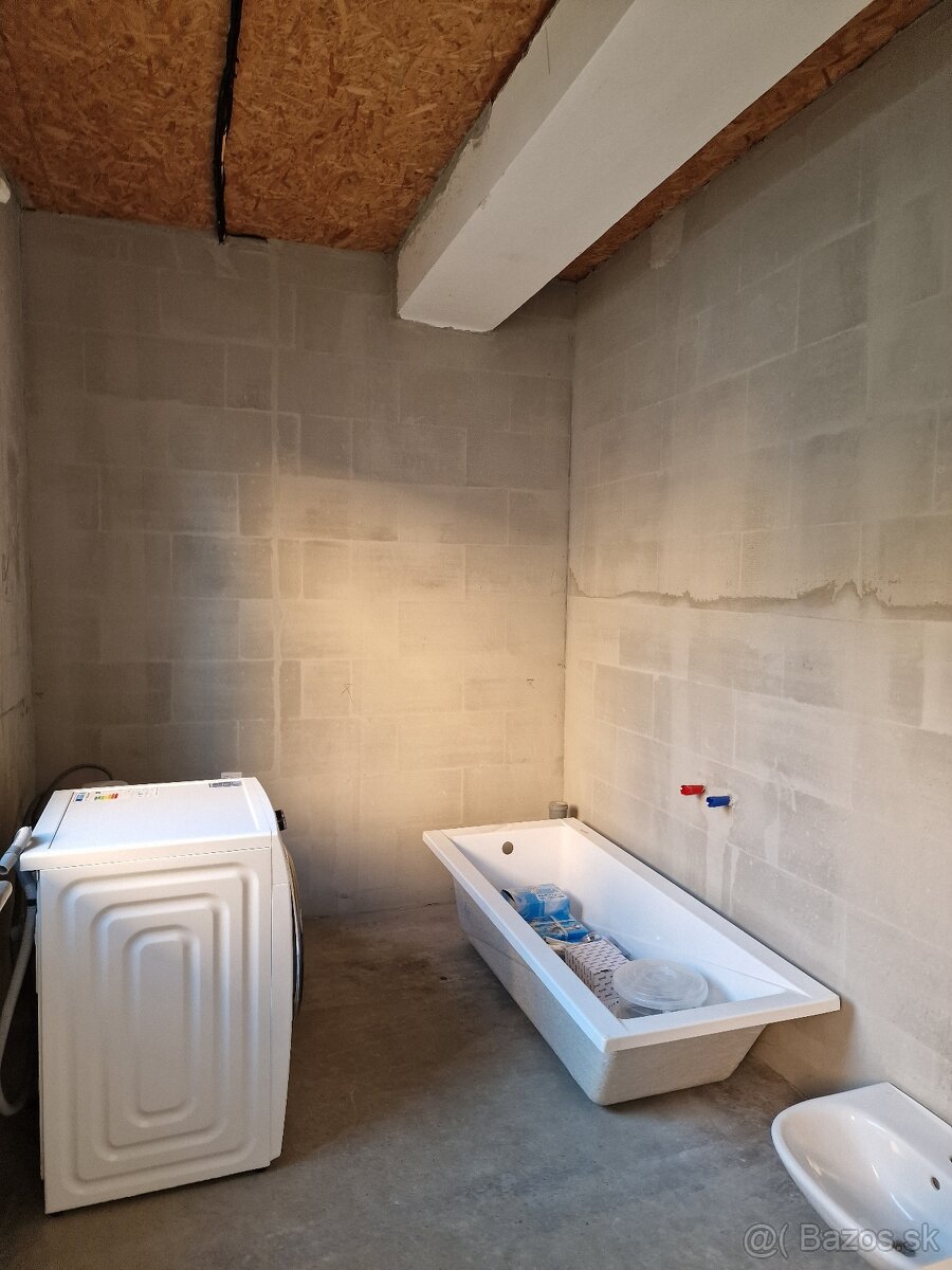 Na predaj 5-izbový rodinný dom - 7