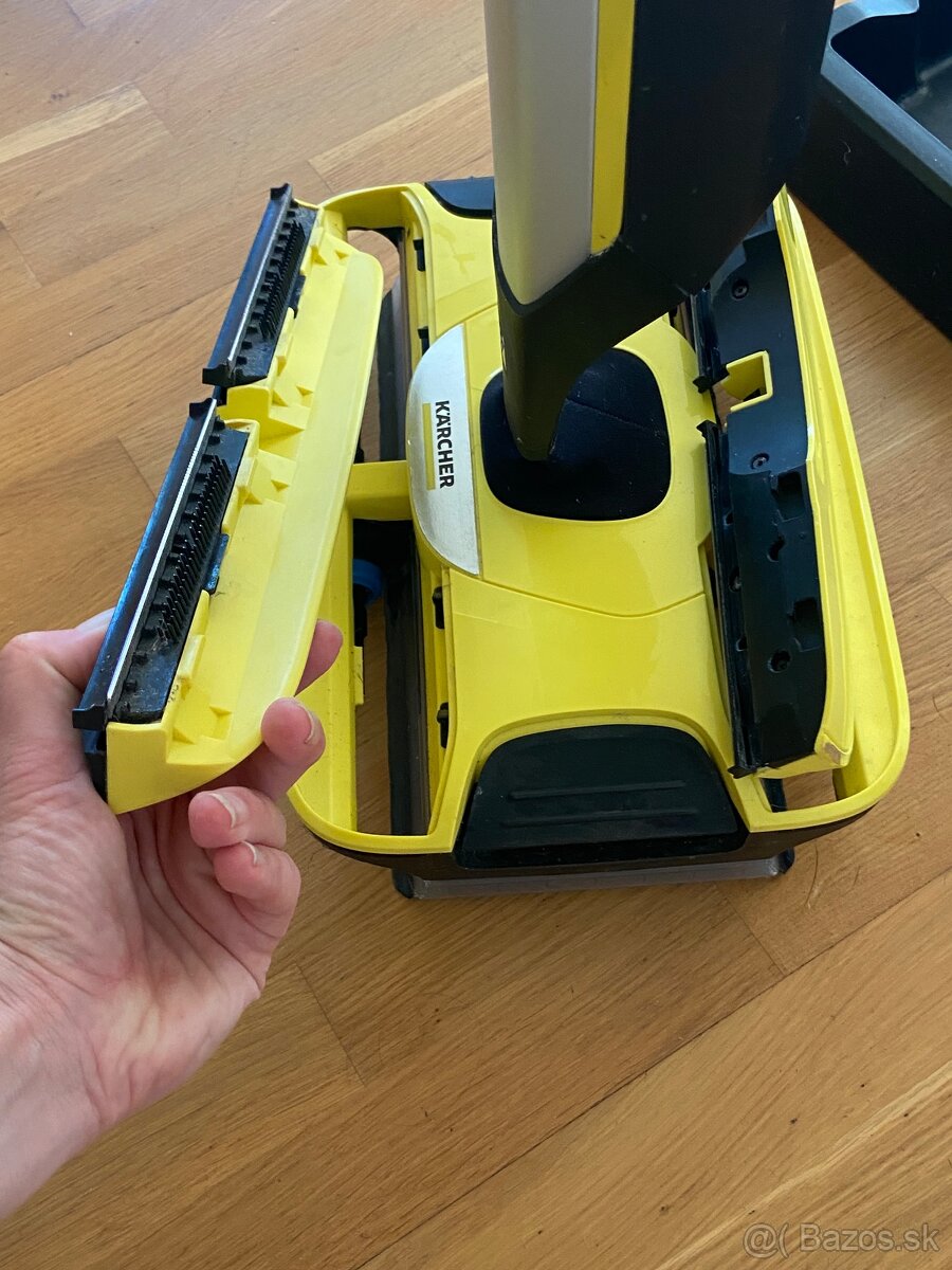 Čistič tvrdých podláh Kärcher FC 7 Cordless. - 7