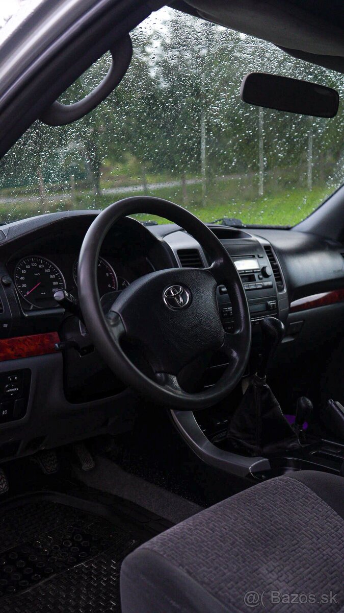 Toyota Land Cruiser J120 Prado - 7