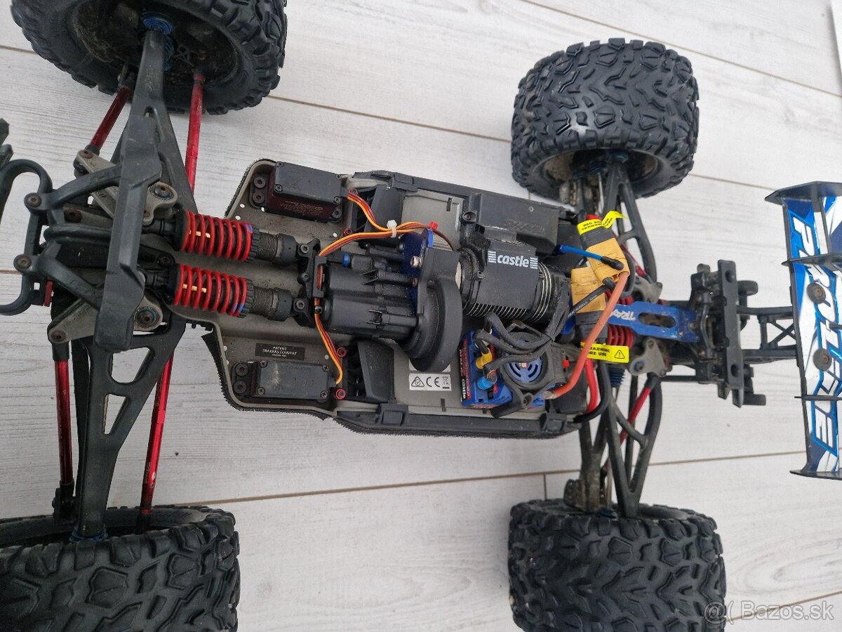 Traxxas e revo - 7