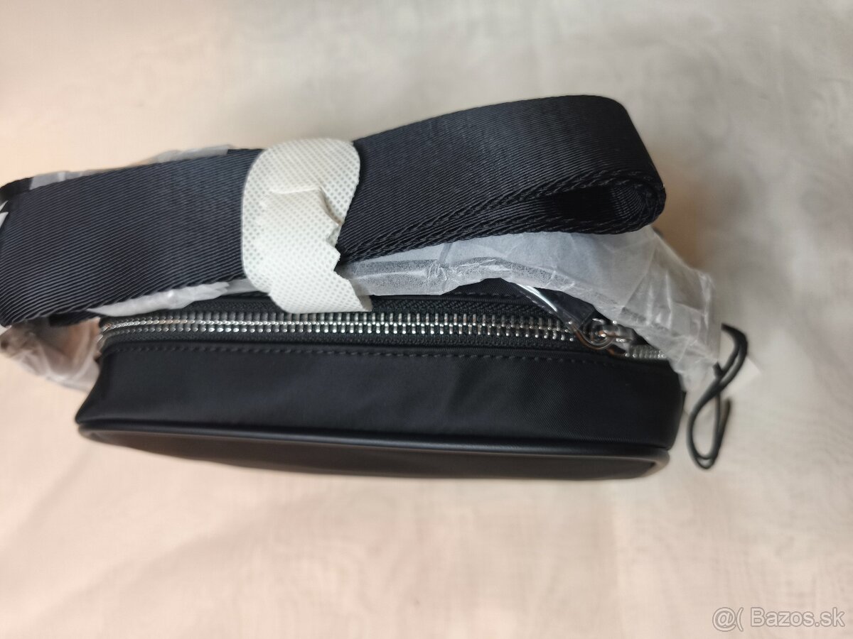 Čierna crossbody kabelka zn. Karl Lagerfeld - 7