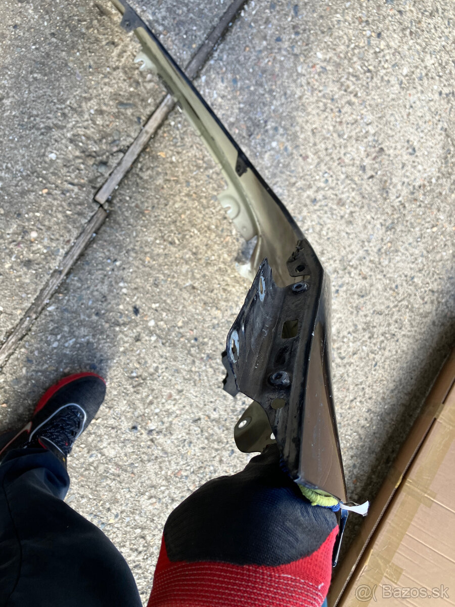 predni blatnik skoda octavia III pravy 12- cerny - 7