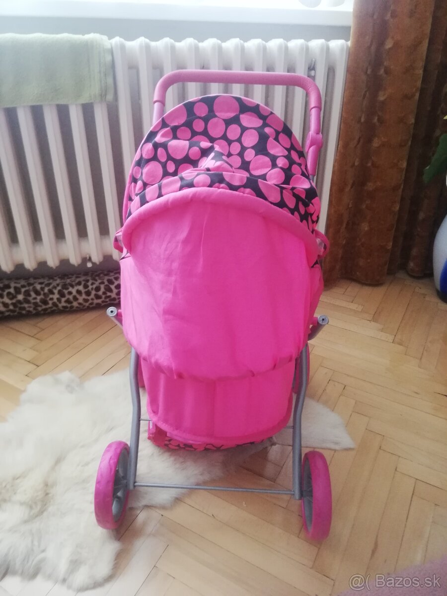 Hlboký kočiarik pre babiku - 7