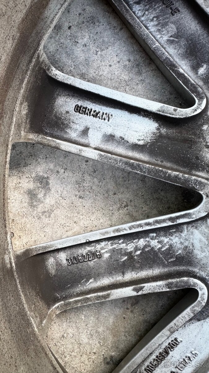 Originálne elektróny 19" Volvo - 7