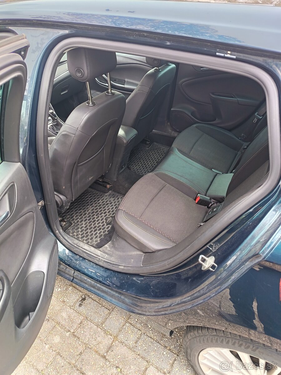 Opel Astra šport Combi 100kw - 7