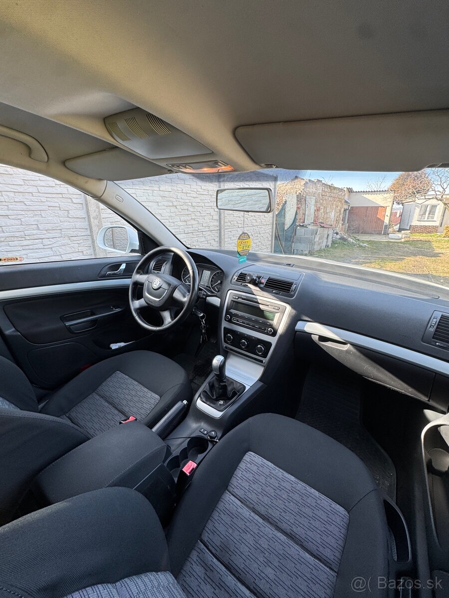 Škoda Octavia 1.6tdi - 7