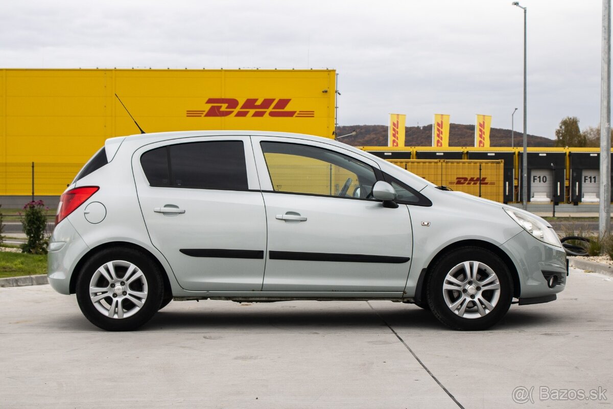 Opel Corsa 1.2 16V Enjoy - 7