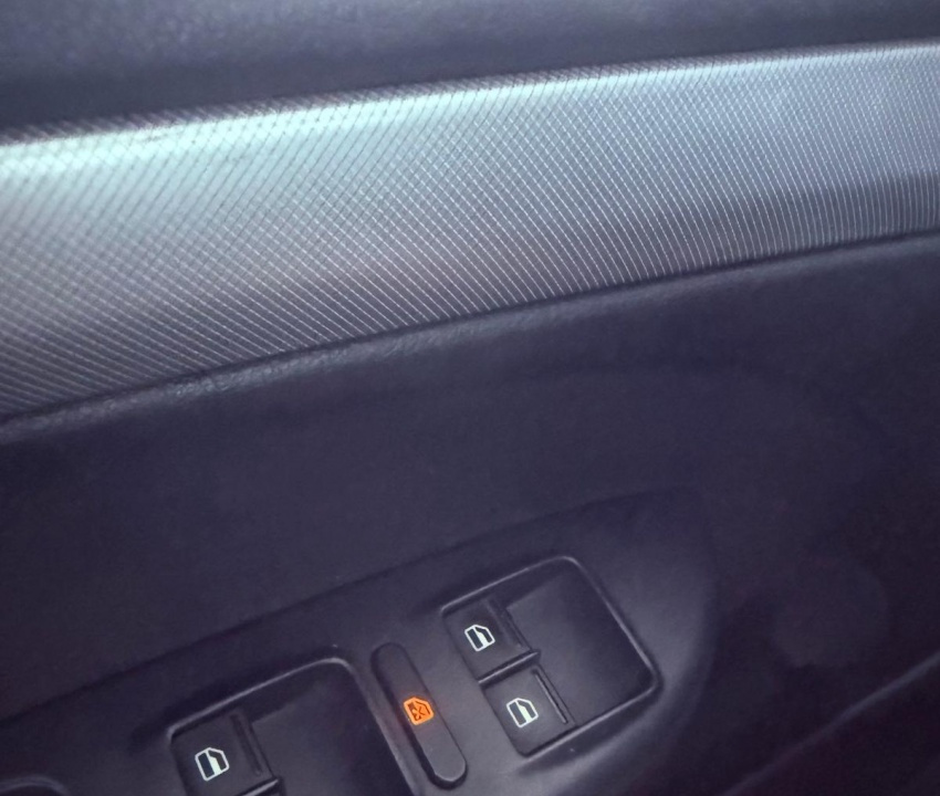 Škoda Octavia 1,6 TDi 4x4 , 12 mesačná záruka, jazdené - 7