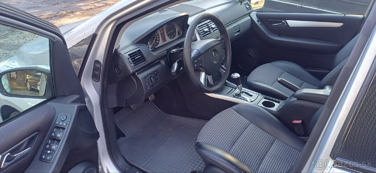 Mercedes-Benz B trieda - 7