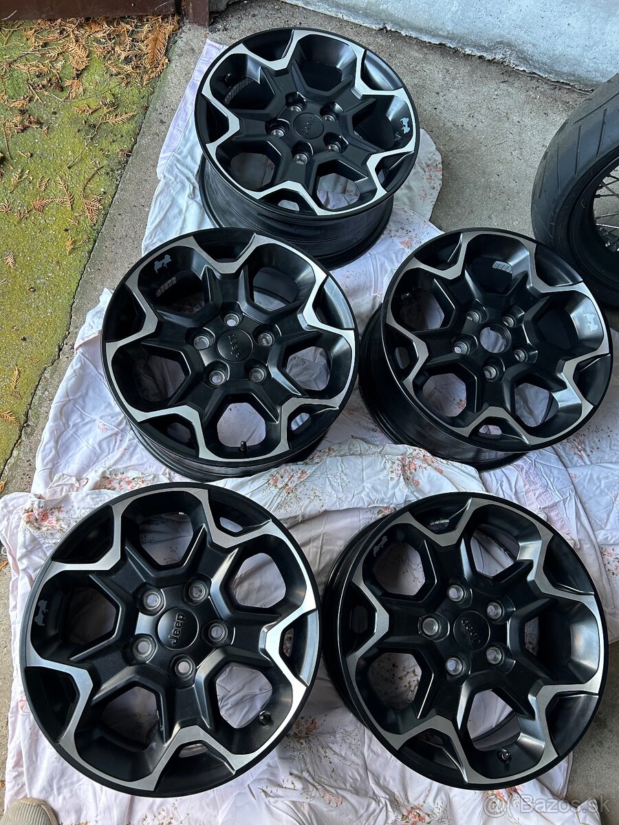 Jeep Wrangler Rubicon disky originální - 7