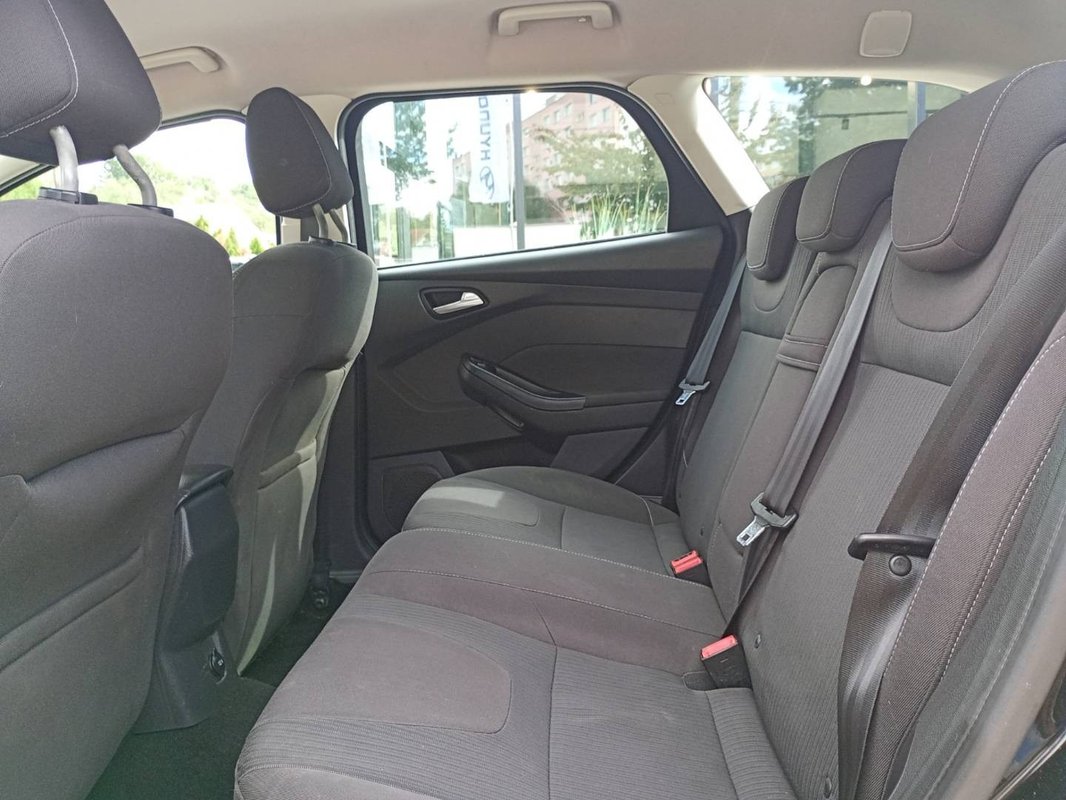 Ford Focus Kombi 2.0 TDCI Titanium A/T - 7