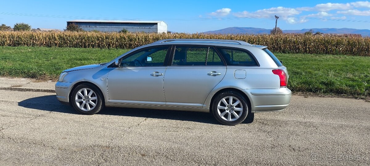 Toyota Avensis - 7