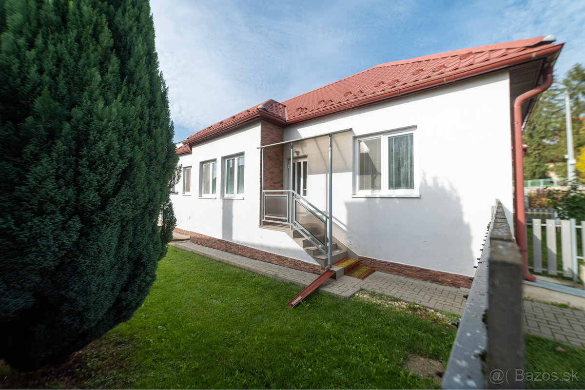 Príjemný dvojgeneračný rodinný dom | 1794 m² | Šemša - 7