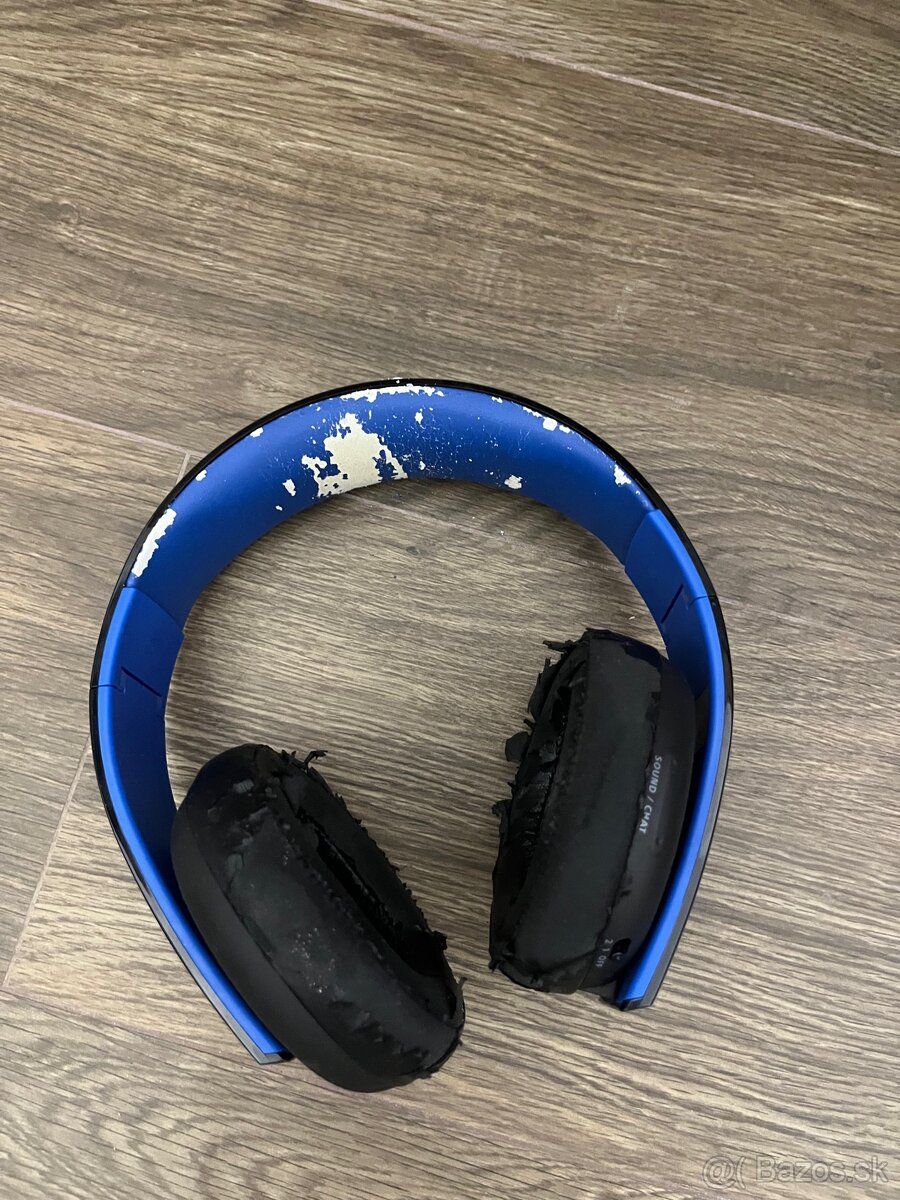 Playstation 4 + 3 ovladace + hry + sluchadla zdarma - 7