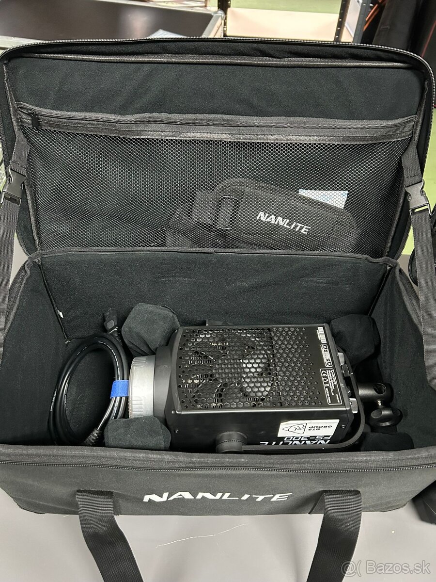 Predám set štúdiových svetiel Nanlite FS-300 - 7