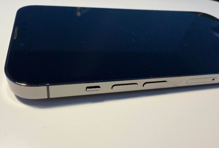 Predám Apple Iphone 13pro 256gp - 7