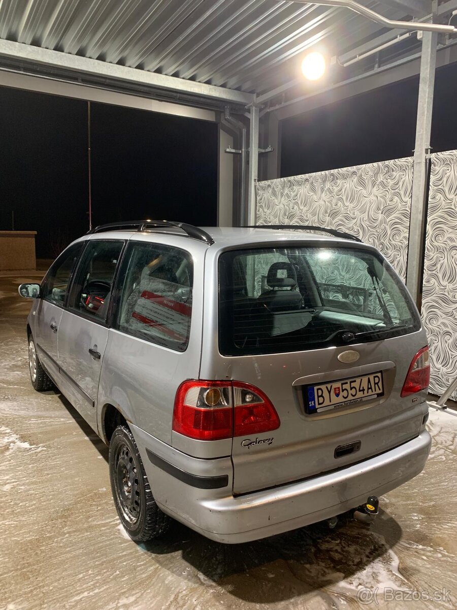 Ford Galaxy - 7