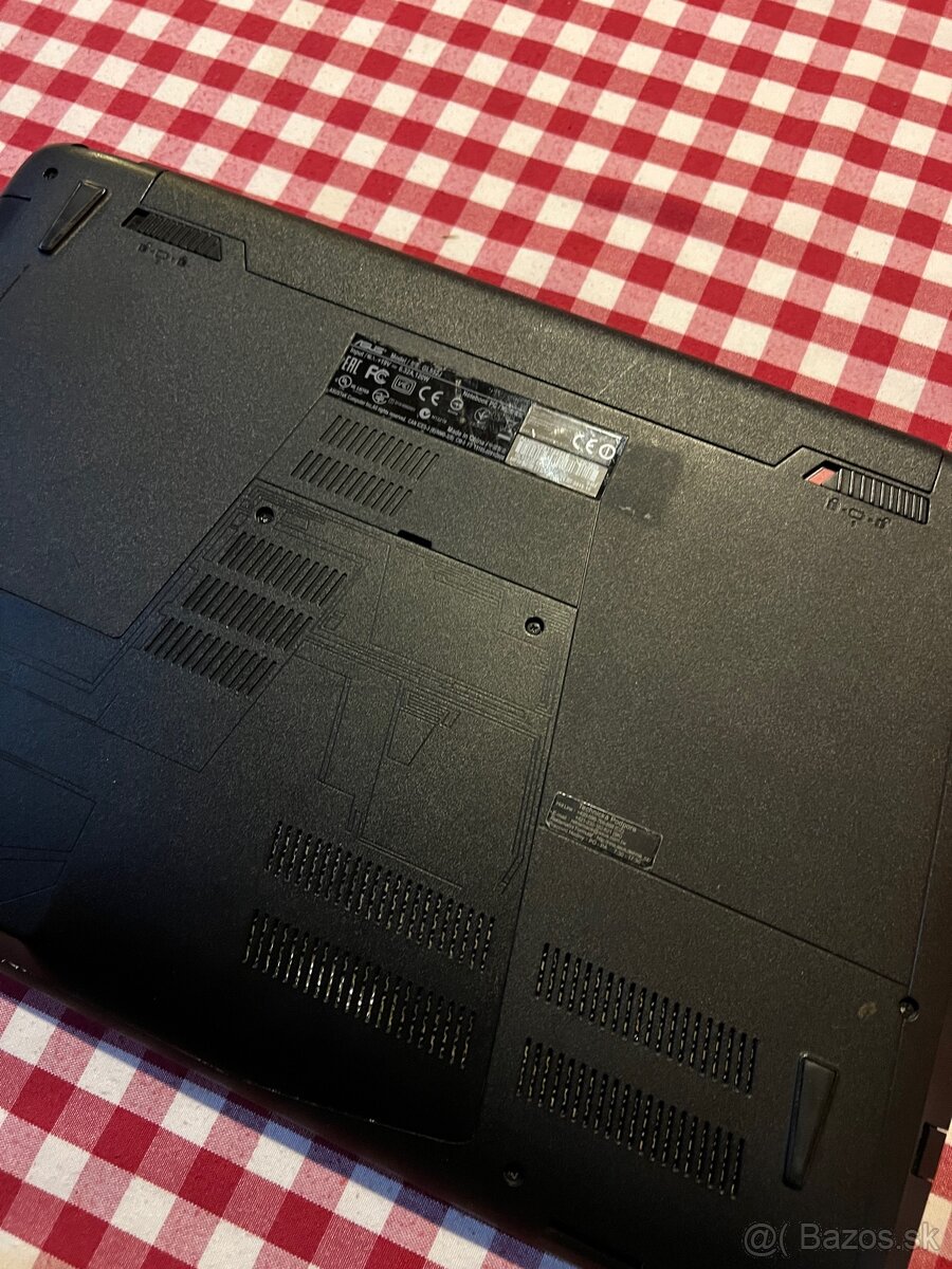 ASUS Herný Notebook GL552J - 7