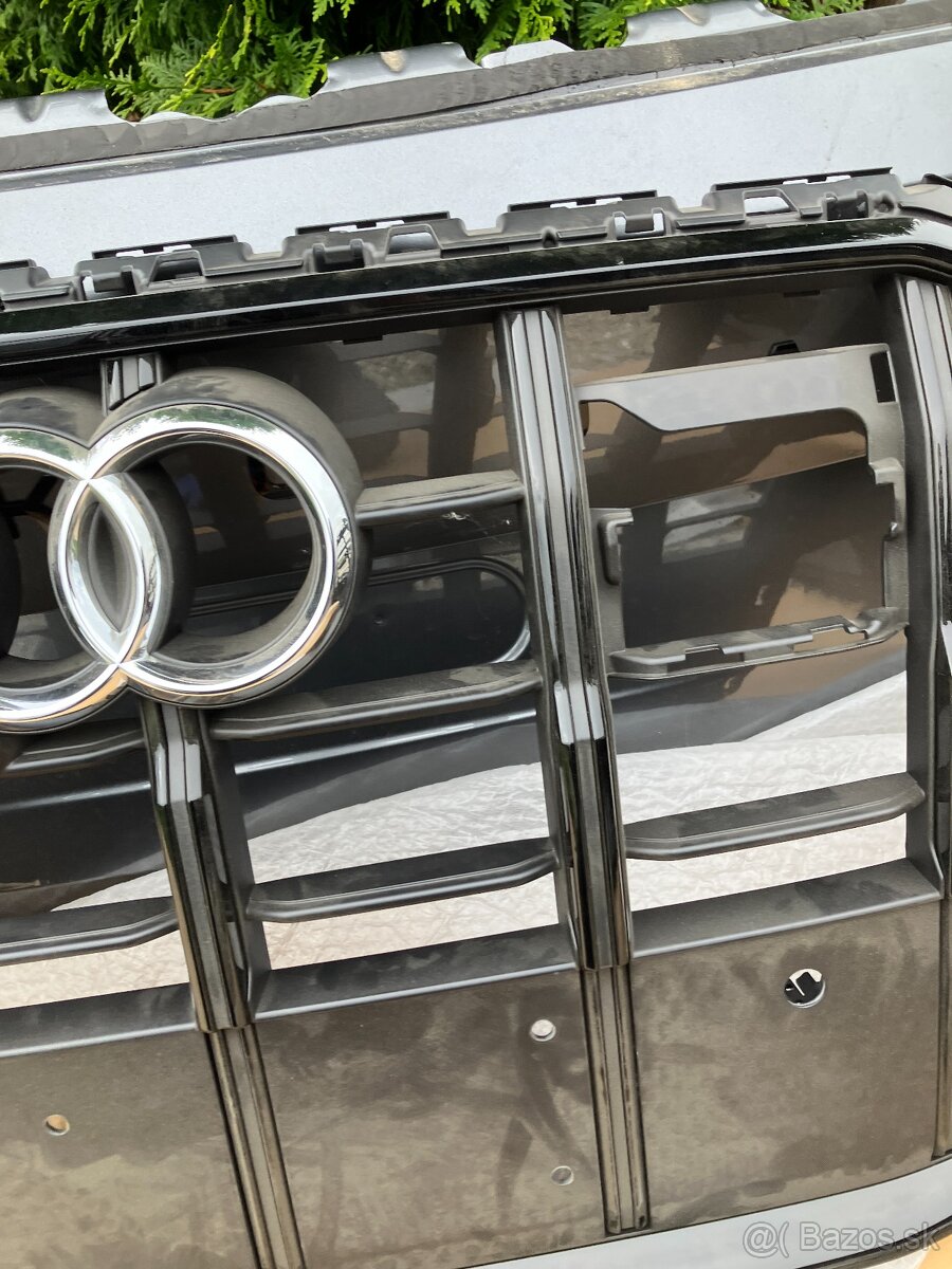 maska mrizka grill audi q7 19- cerna sq7 - 7