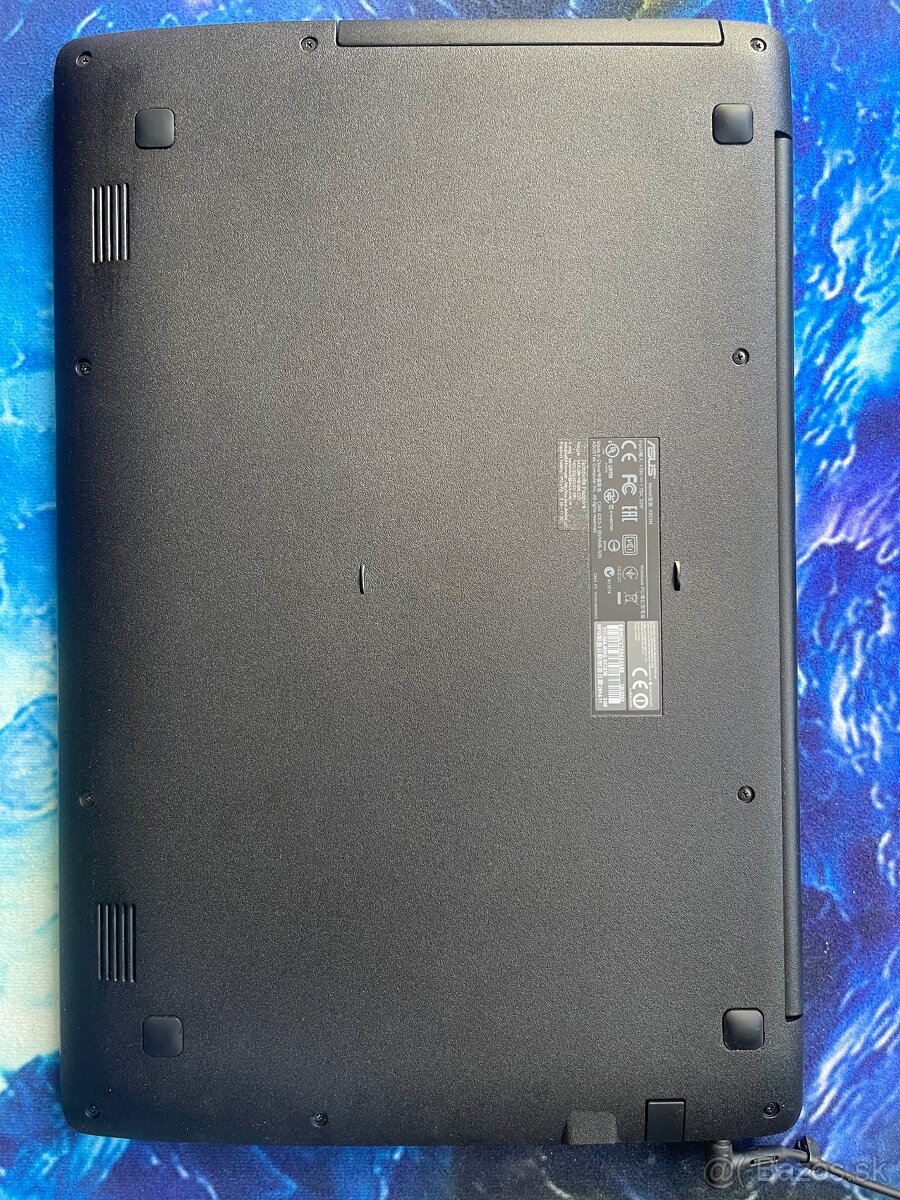Predám notebook ASUS X553MA - 7