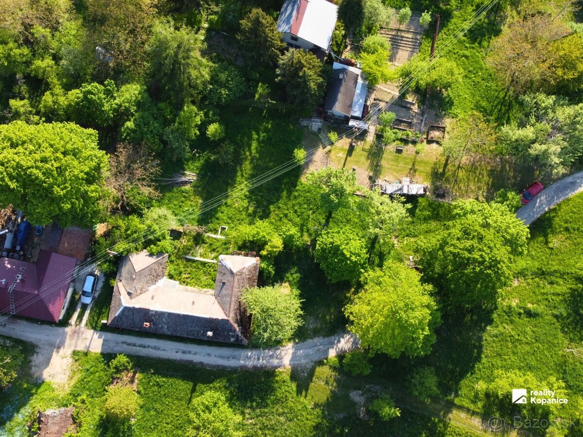 Stavebný pozemok so starším domom na zbúranie - 7