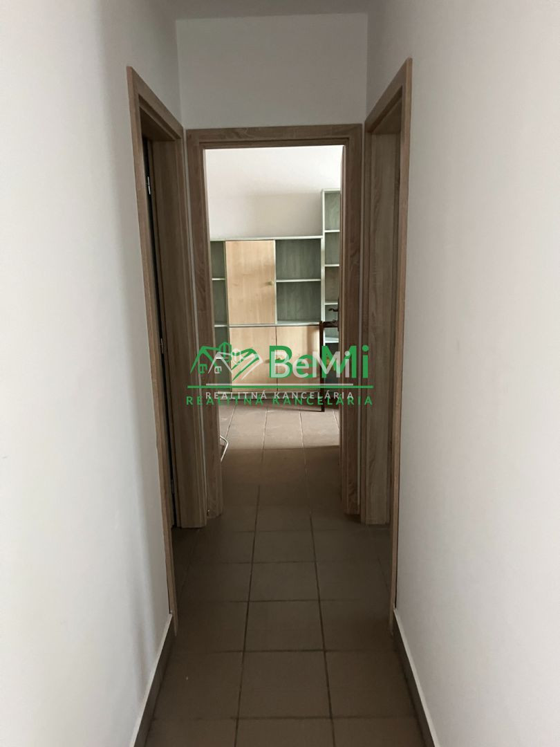 TO - predaj komerčnej budovy 105-15-ROCHE - 7