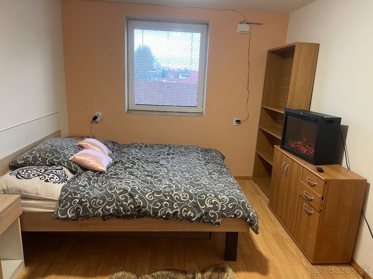 Apartmán v bytovom dome. - 7