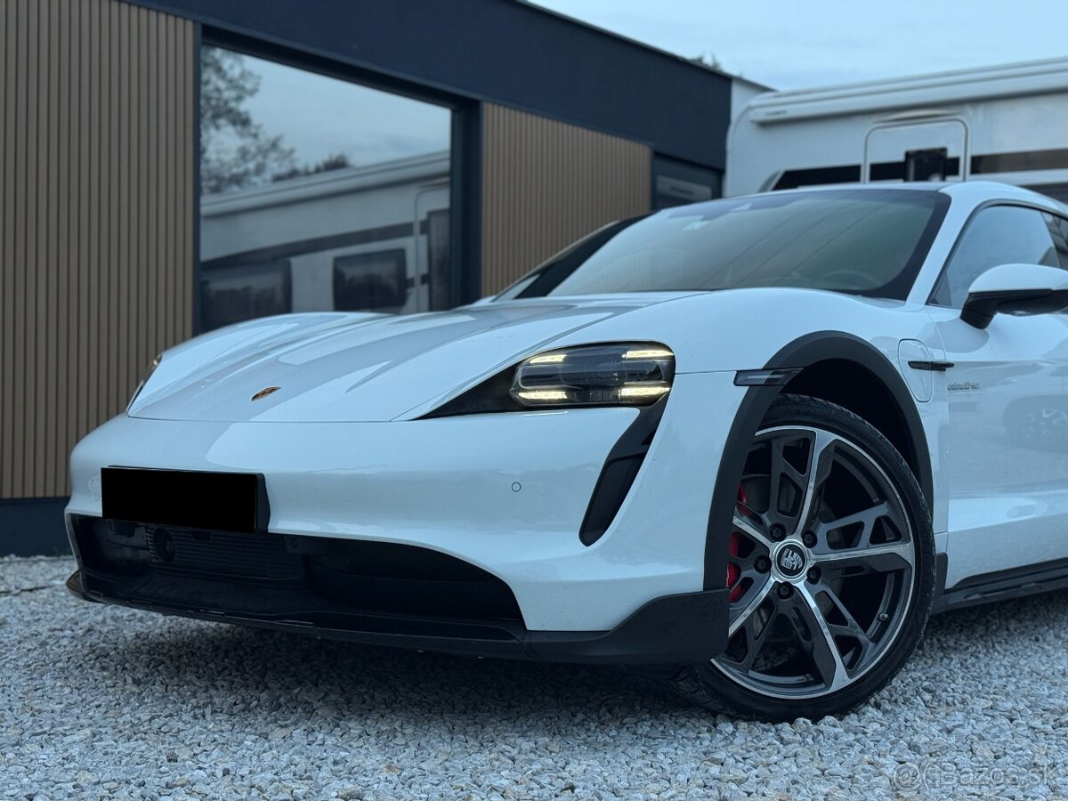 Porsche Taycan Cross Turismo 4 S Pano, Bose, Head-Up,Ambient - 7