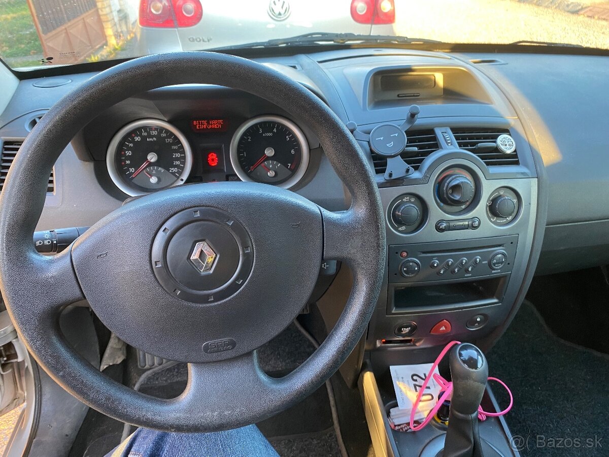 Predám Renaulr Megane ll. 1,6 benzin - 7
