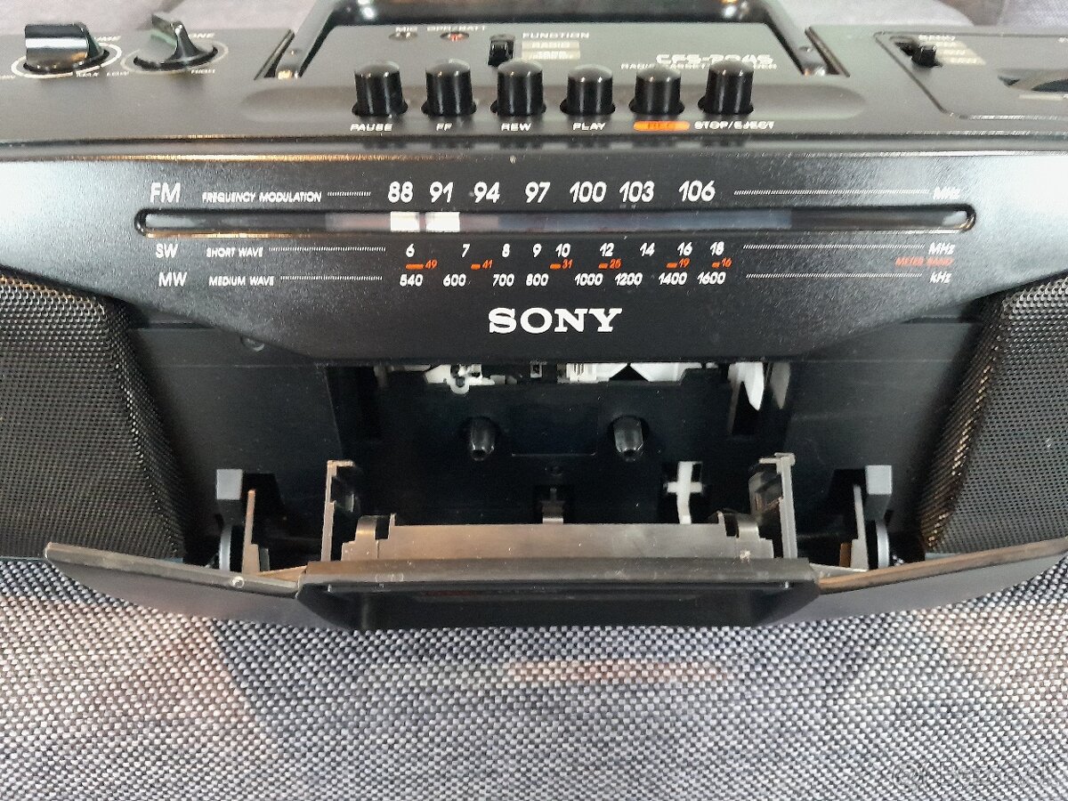 Vintage Sony rádiomagnetofón - 7