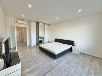 Výnimočný 3-izbový byt, bývajte ako v dome s výhodami bytu - 7